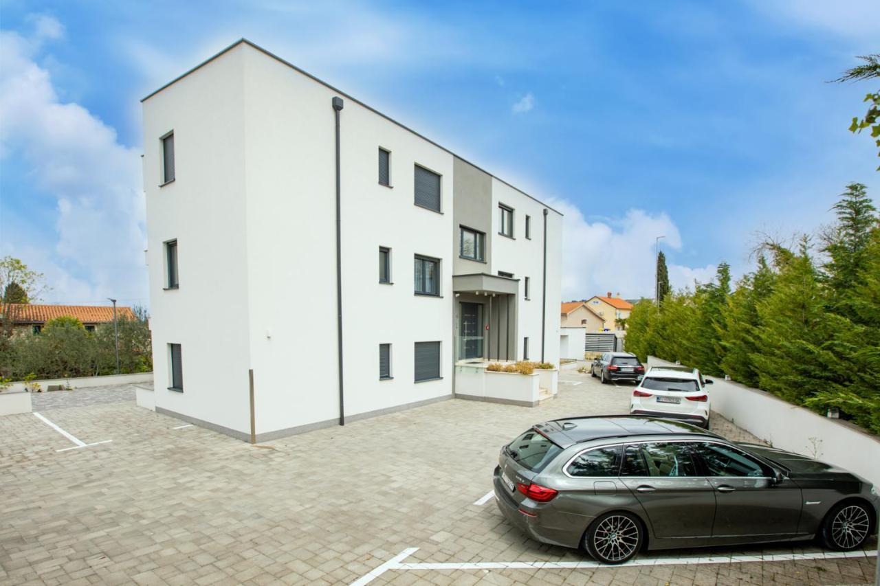 Apartment Muzini Malinska Exterior photo